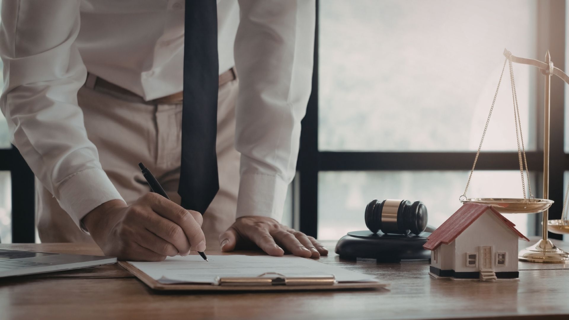 Estate Property Disagreement Lawyer in Florida Image
