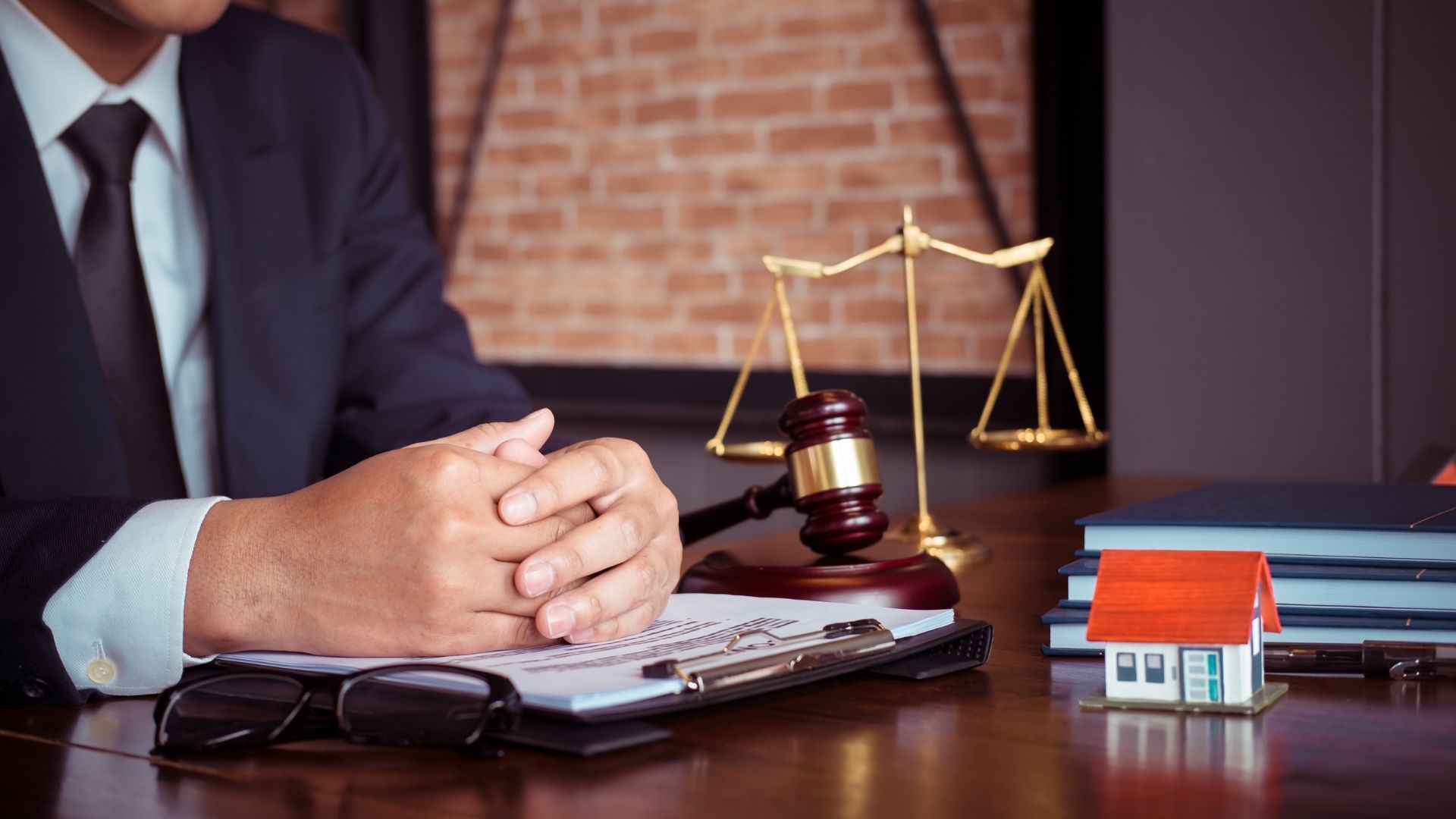 Call an Estate Litigation Lawyer for Emergency Probate Disputes in Florida Today - Get a Free Case Review Image