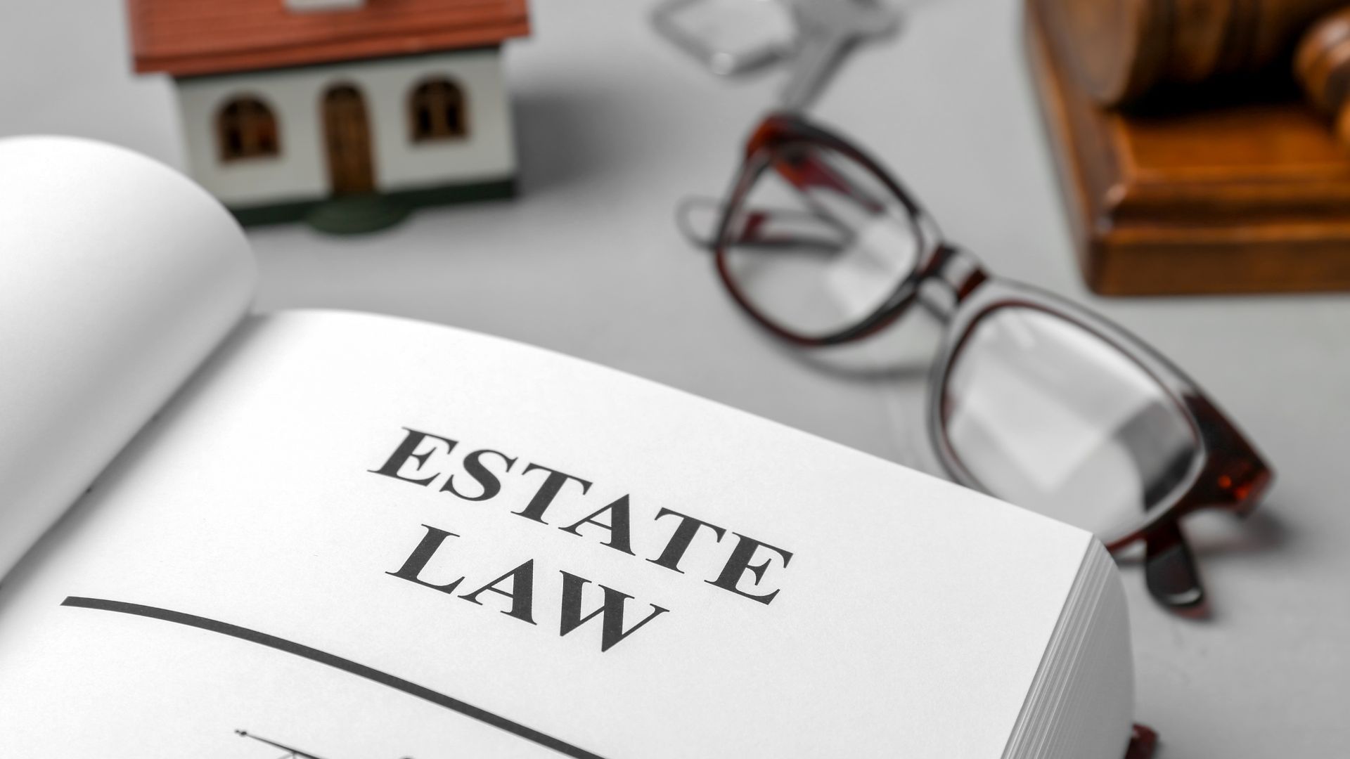 Estate Litigation Lawyer in Pinecrest at Knox Law