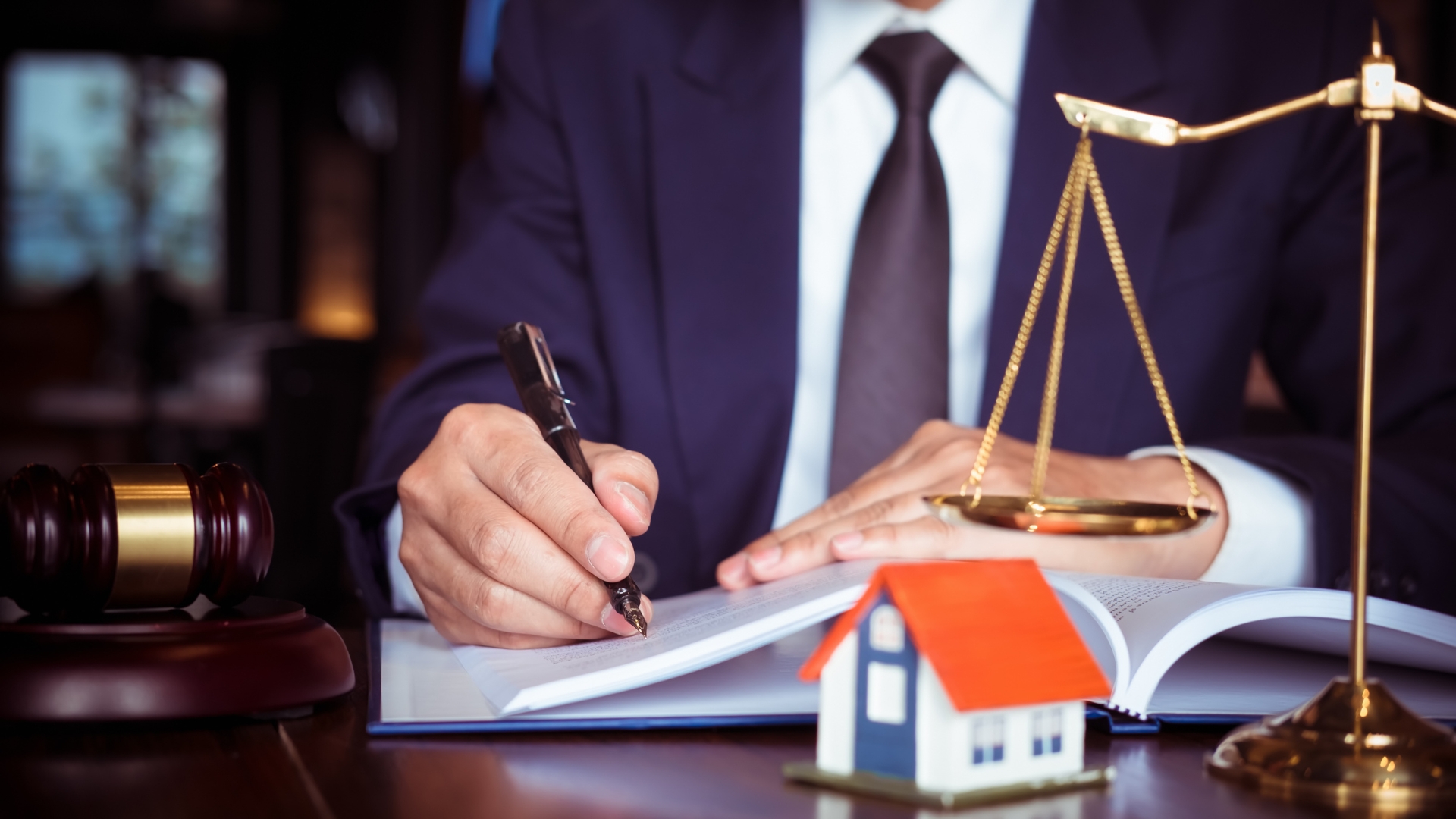 Formal Probate Lawyer for Estates With Real Estate in Florida - Call Knox Law Today